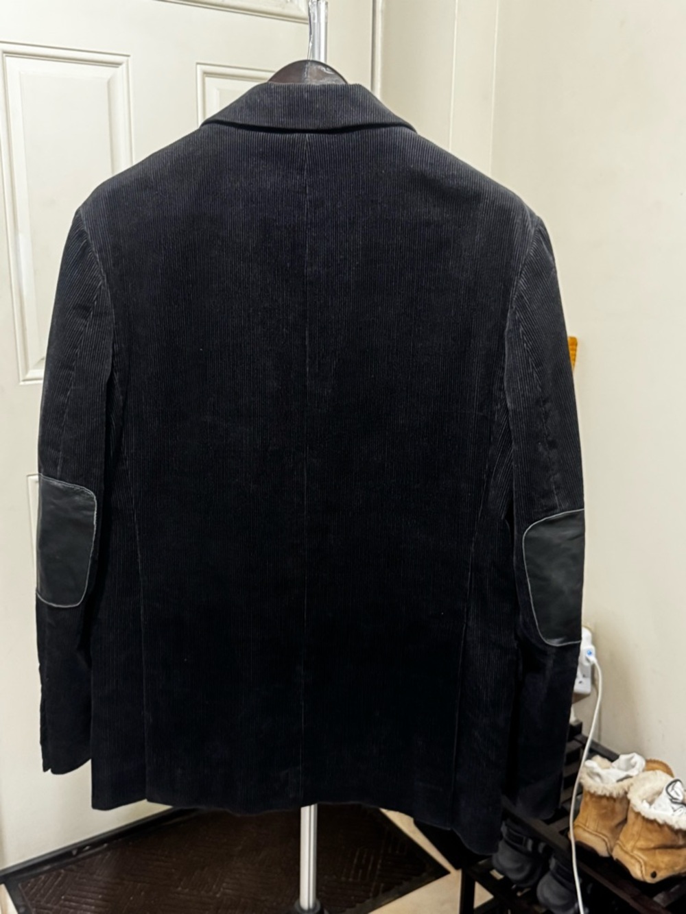 DKNY I Men’s I Blazer I Narrow Wale CorduroyI Leather Patch Elbows - Picture 2 of 8